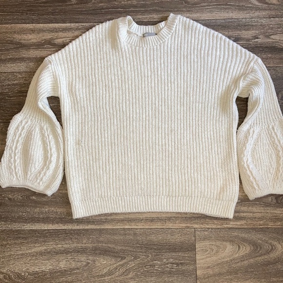 ASOS Oversized Ivory Sweater Bell Sleeves Sz 6 - Picture 1 of 8